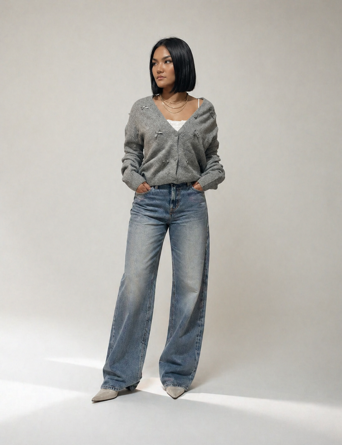 EL BUZO GRIS CARDIGAN QUE COMBINA CON TODO A LA MDOA