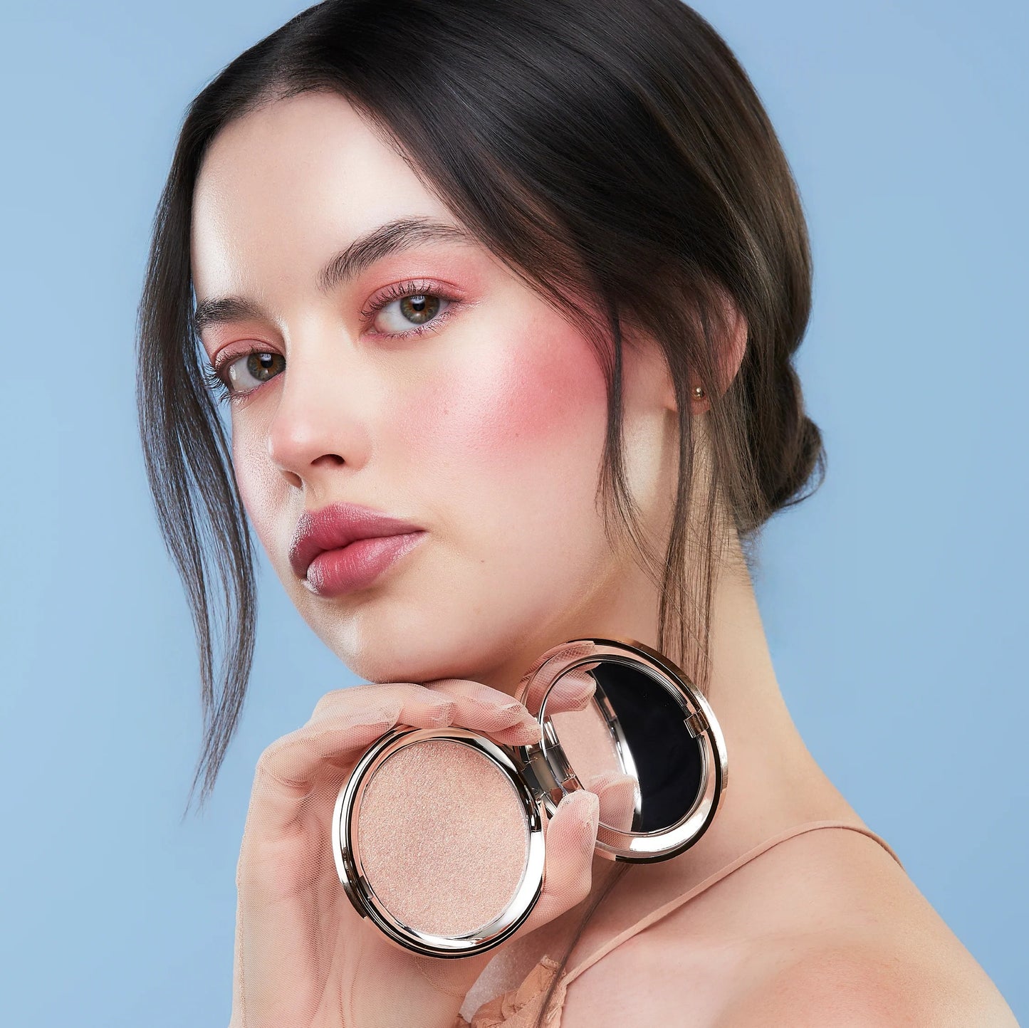 ATENEA - ILUMINADOR COMPACTO 1ST SCENE - Logra un Glow Natural y Radiante en Segundos